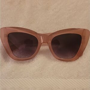 PINK CATSEYE GRADIENT SUNGLASSES